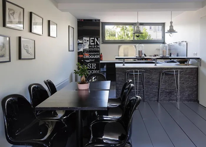 Maison Contemporaine Centre - 